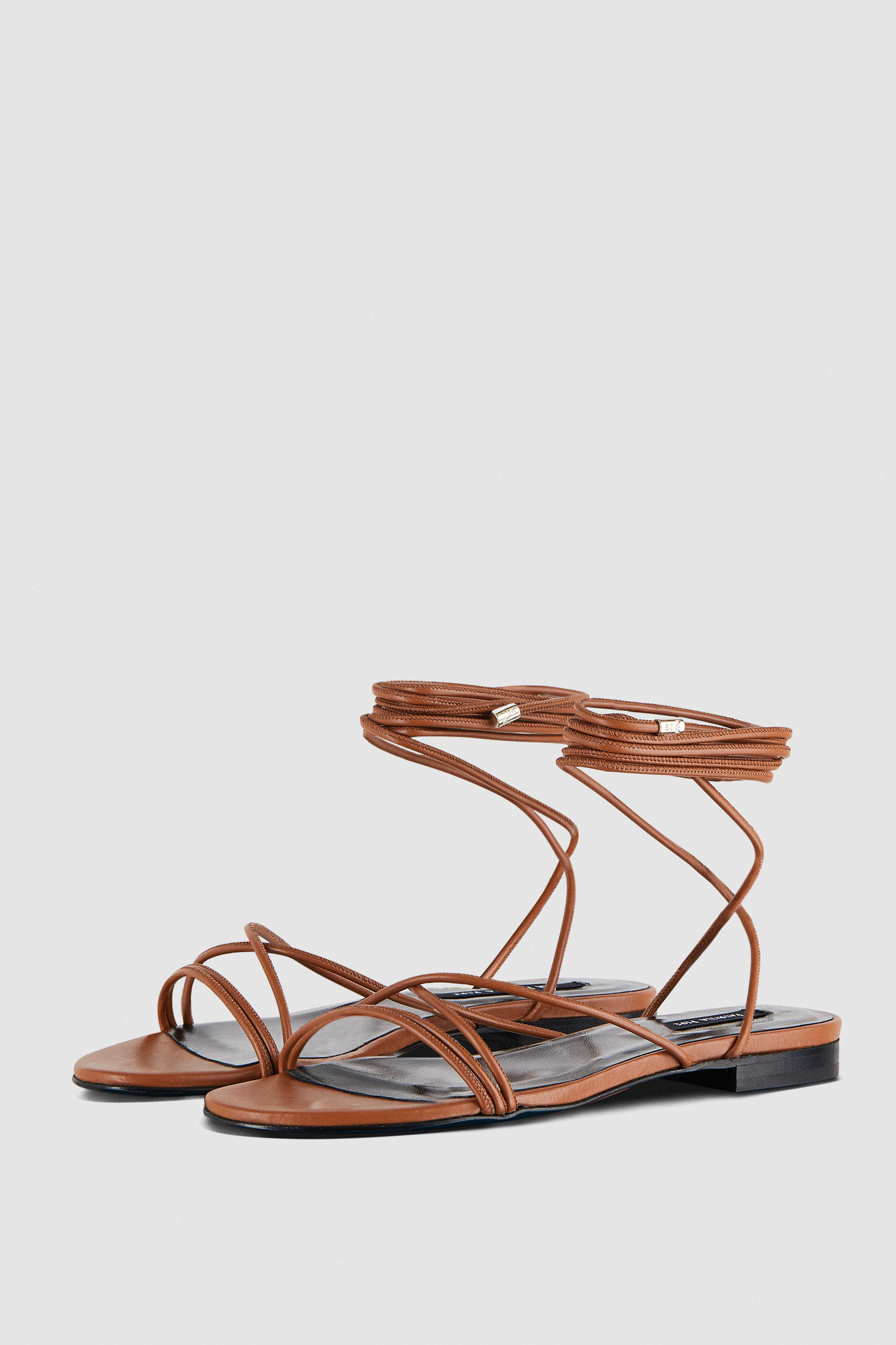 Toevlucht grafiek Ochtend gymnastiek Essential flat sandals Brown | Patrizia Pepe